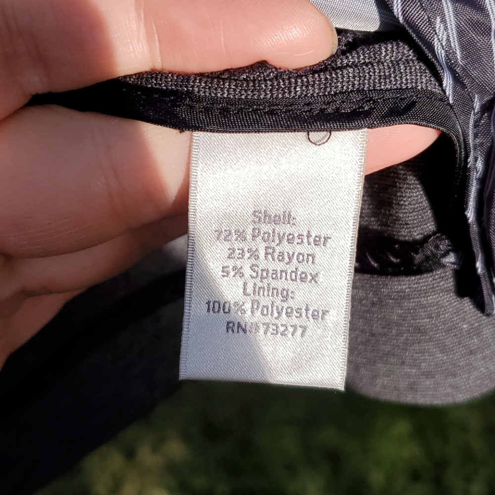 Gray Blazer - image 4